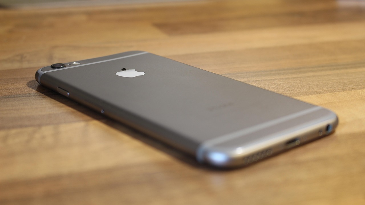 揭秘苹果传奇，iPhone 4S的上市时间解析